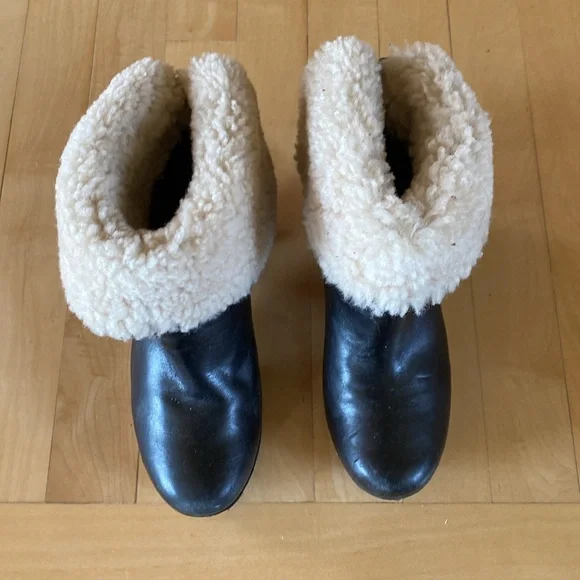 Black Ugg Ankle Boots - Picture 2 of 4